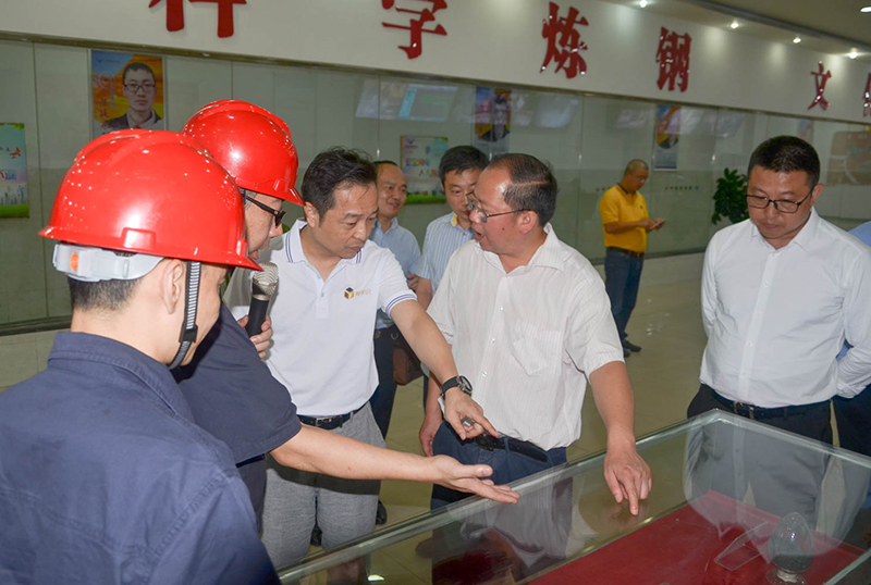 香港有利集团莅临川威连界基地考察交流(图1)